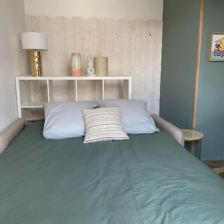 Apartment .surfin' La Chaume. *