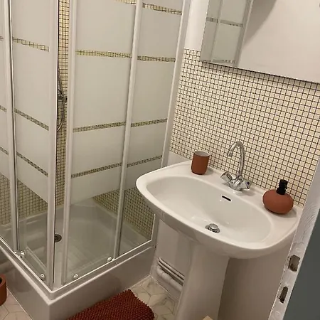 .surfin' La Chaume. *